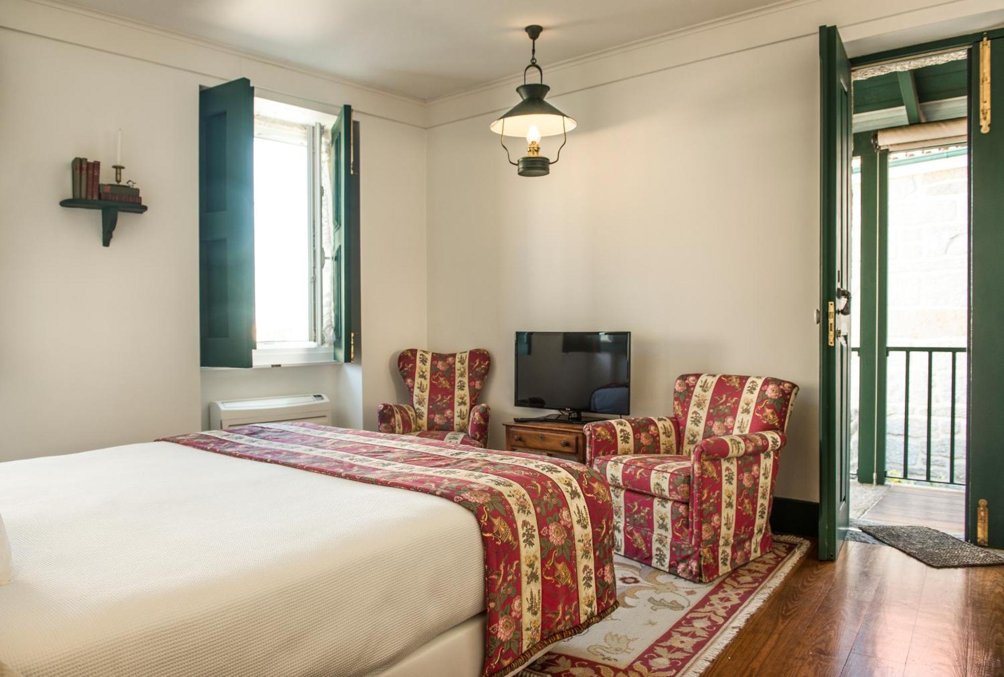 Hotel Casas Do Lupo Nelas Exteriér fotografie